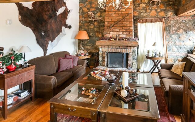 Lavish Holiday Home in Pella with Jacuzzi