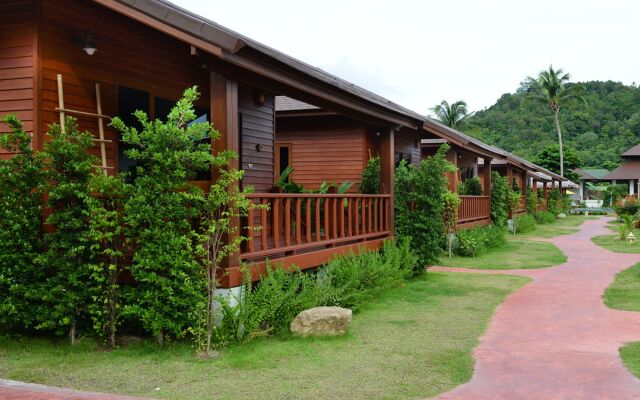 PingChan Koh Phangan Beachfront Resort