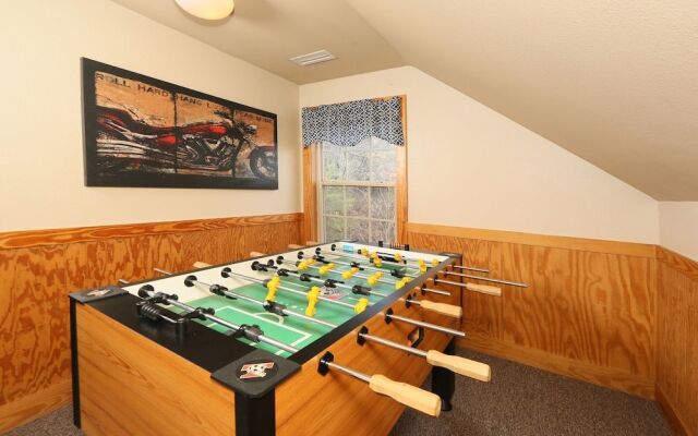Cedar Falls 8 - Three Bedroom Chalet