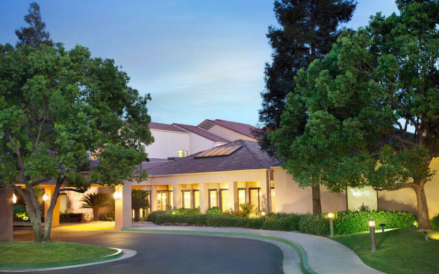 Courtyard Bakersfield