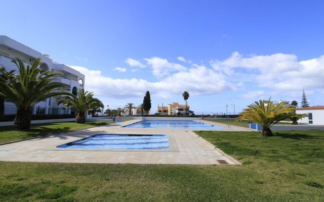 Disinfected Apartment - Armação de Pera with Pool by Homing
