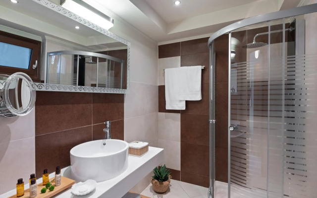 Alexandra Golden Boutique Hotel