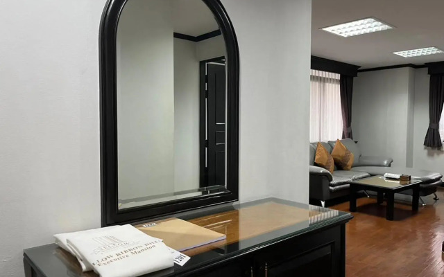 Yellow Ribbon Hills, Boutique Suites