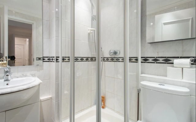 Mayfair Suites near Bond Street