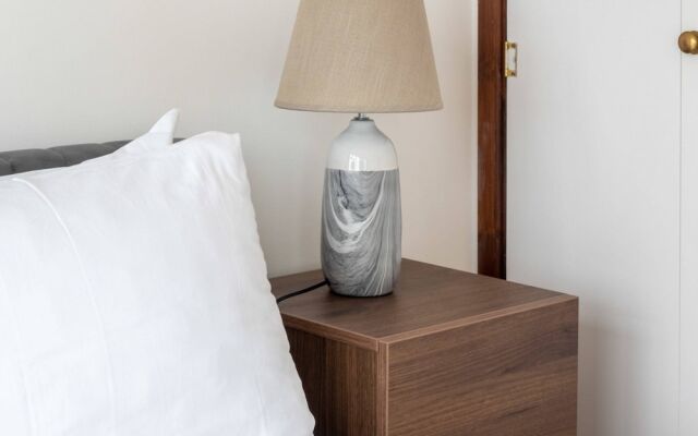 Stylish Kings-cross Maisonette