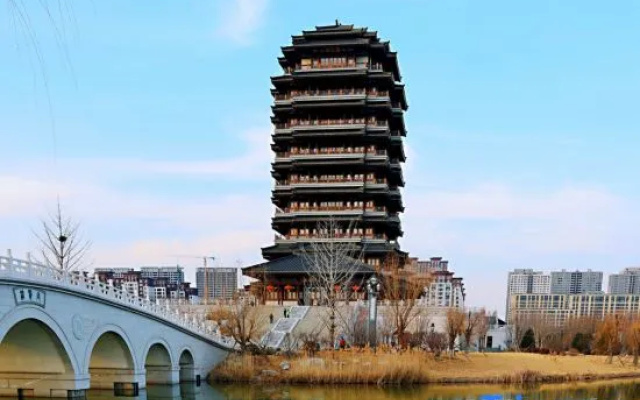 Yalan Hotel (Shandong University of Technology Hongcheng International Plaza)