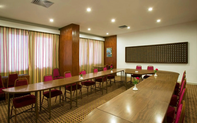 Aracan Eatabe Luxor Hotel
