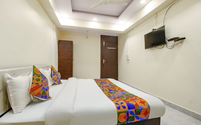 Fabhotel Sanskar