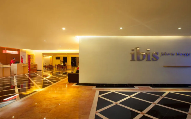 Ibis Mangga Dua & Apartments