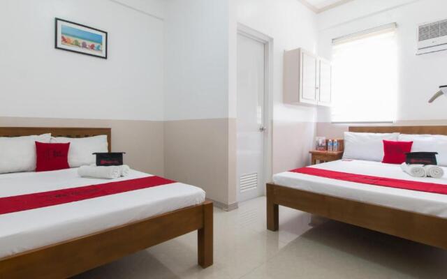 RedDoorz Plus @ Santa Catalina Metro Vigan