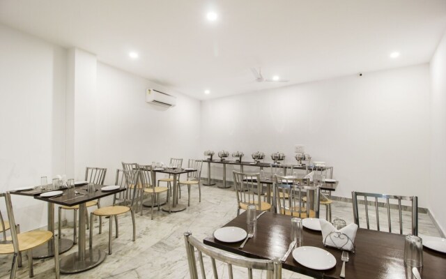 Hotel Kelvish by Foxi Group