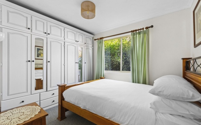Family Home With Garden in Katoomba – Guest Rooms – Sydney