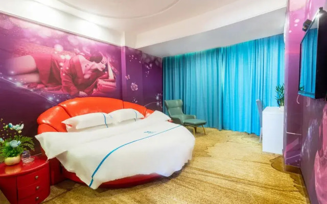 Lily Hotel ( Yangxi West Lake )