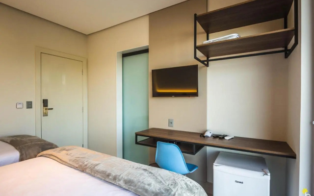 Naim Hotel