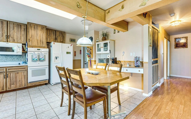 Near Family-friendly Attractions: Northglenn Home!