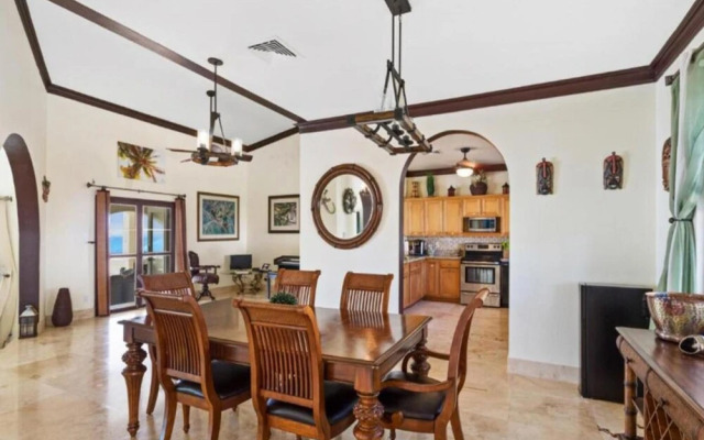 Sunny Vacation Villa 96