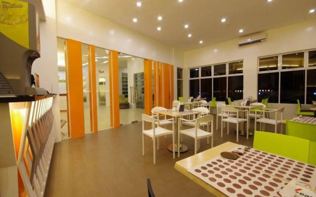 Yhotel