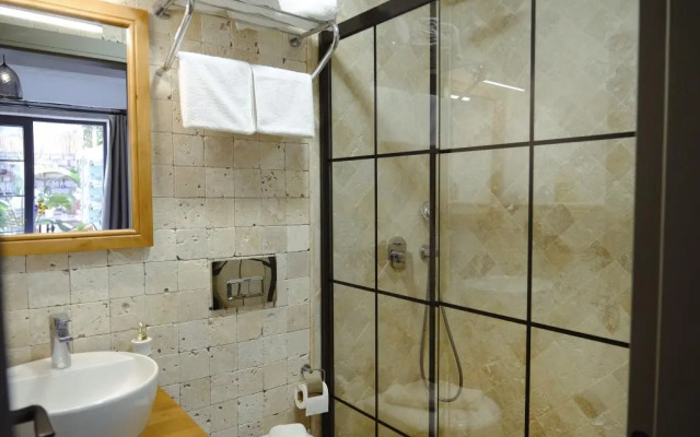 Piraye Alaçatı
