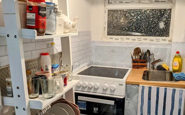 Small 1-bed Apartment in London