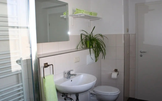 Cosy Apartment in Weissig With Garden