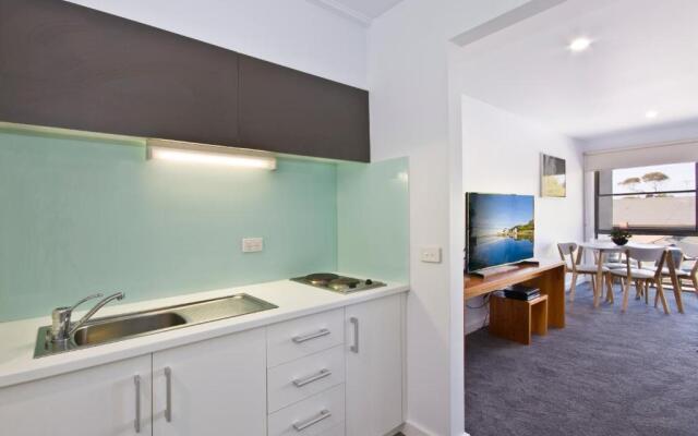 Lorne Bay View Motel