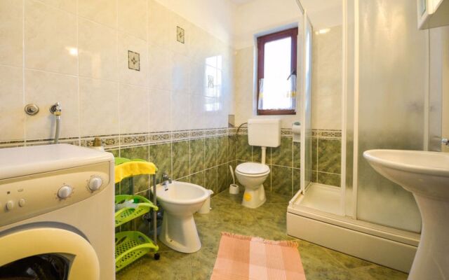 Apartment Beba Karlobag 11206