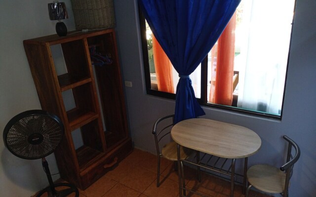 Hostel Marisol Playa Samara