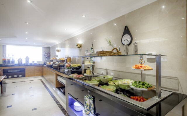 Golden Sands Suites