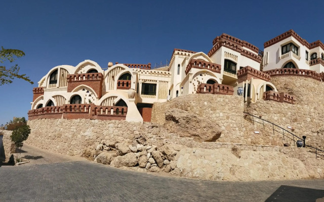 Umbi Sharks Bay Diving Village