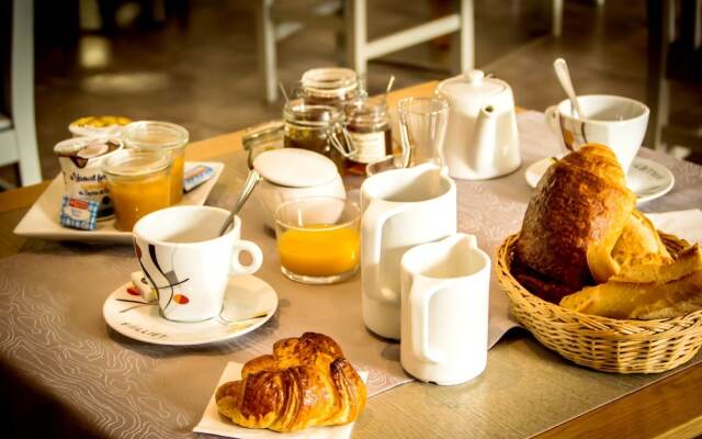 Le Réverbère - La Cuisinerie - L'Hôtellerie