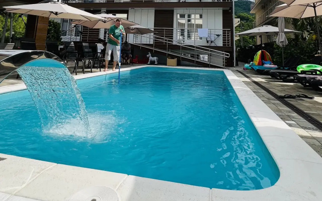 Гранд Вилла у Моря