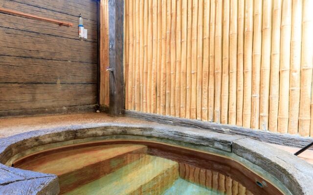 Saline Hot Spring Resort