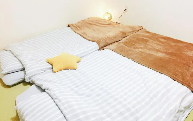 Linlin's Guest House – Guest Rooms – Osaka