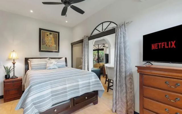 Suite 4 - Sloth Pool&Beach 3 BR Condo