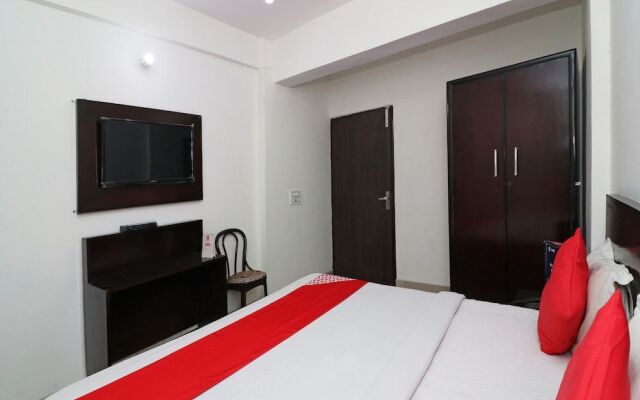 Oyo 23504 Hotel R View