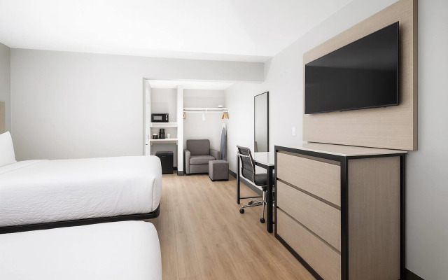 Travelodge by Wyndham LAX