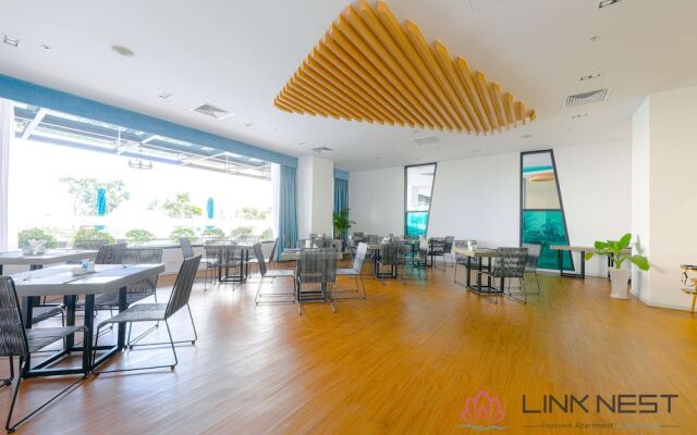 LinkNest Seaview Apartment