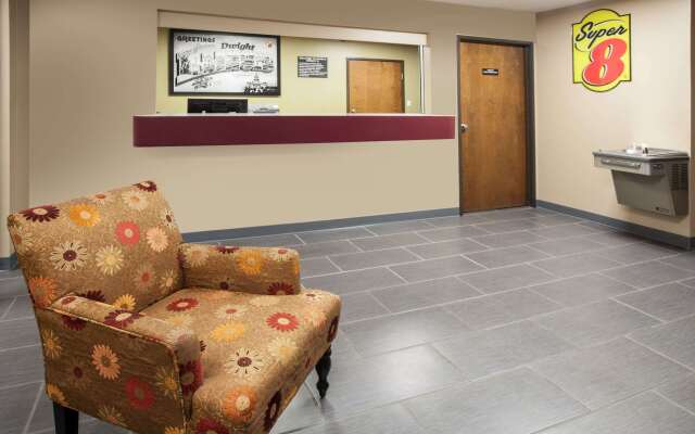 Super 8 by Wyndham Dwight