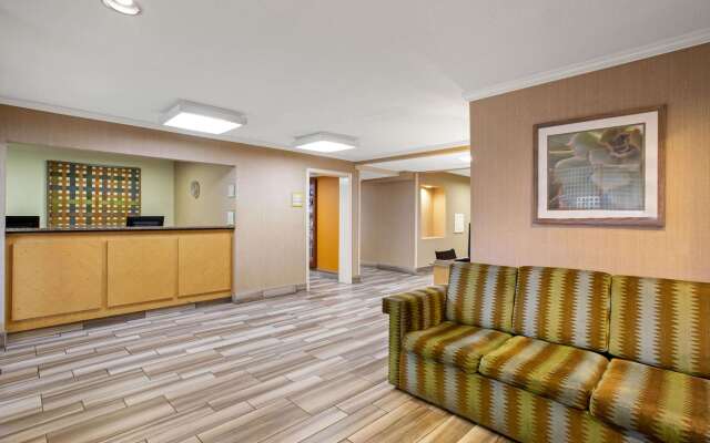 La Quinta Inn by Wyndham Auburn Worcester