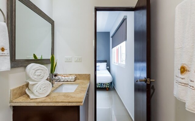 Sabbia 4201-3 Bedrooms ALL IN Suite Condo