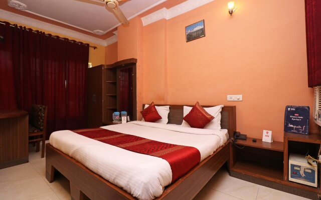 Hotel Novelty By OYO Rooms