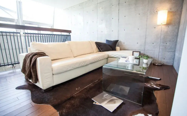 Full Circle Apartments