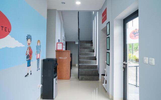 RedDoorz near Sindu Kusuma Edupark 3