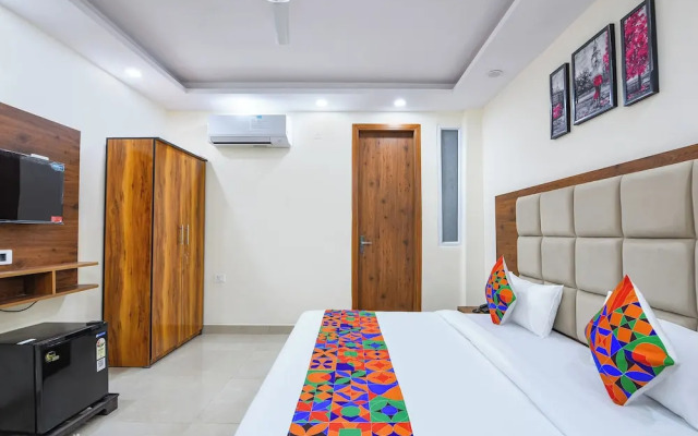 Fabhotel Evergreen