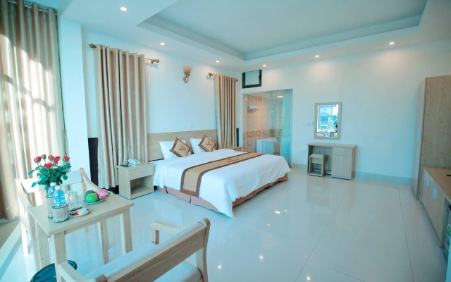 Anova Airport Hotel — Convenient & Friendly