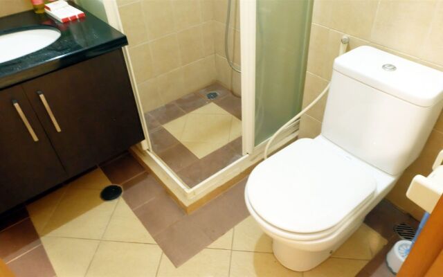 Pondok Indah At Hampton's Park Apartment