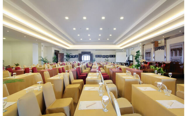 Sukajadi Hotel