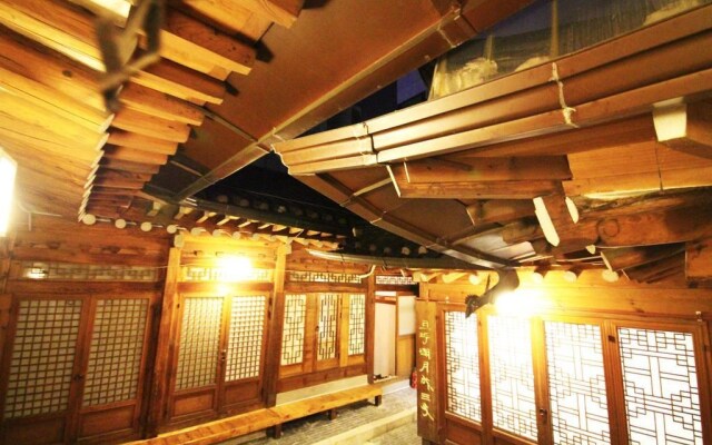 Ohbok Hanok Guesthouse 2