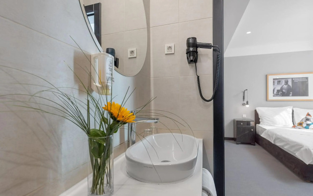 The Loop Hotel