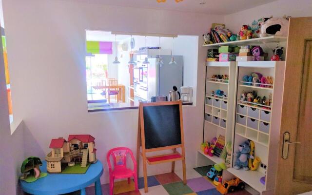 Alcazaba Beach Apartment 3302
